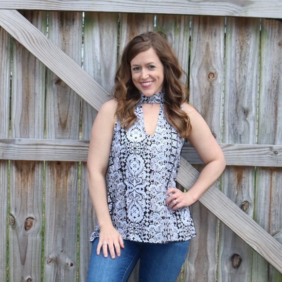 Sage Tops - Sleeveless Choker Blouse